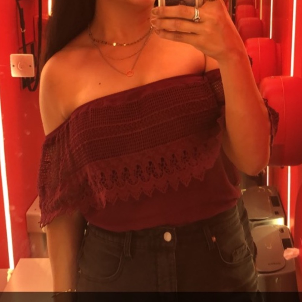 Off the shoulder top!